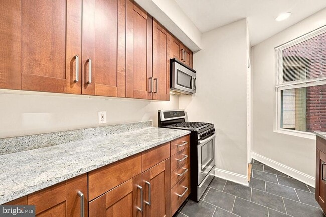Photo - 3005 Sherman Ave NW Unidad 1