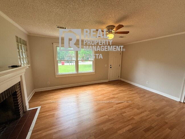 Photo - 3163 Highpoint Dr