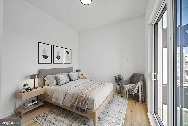 Photo - 710 Kennedy St NW Unit 5