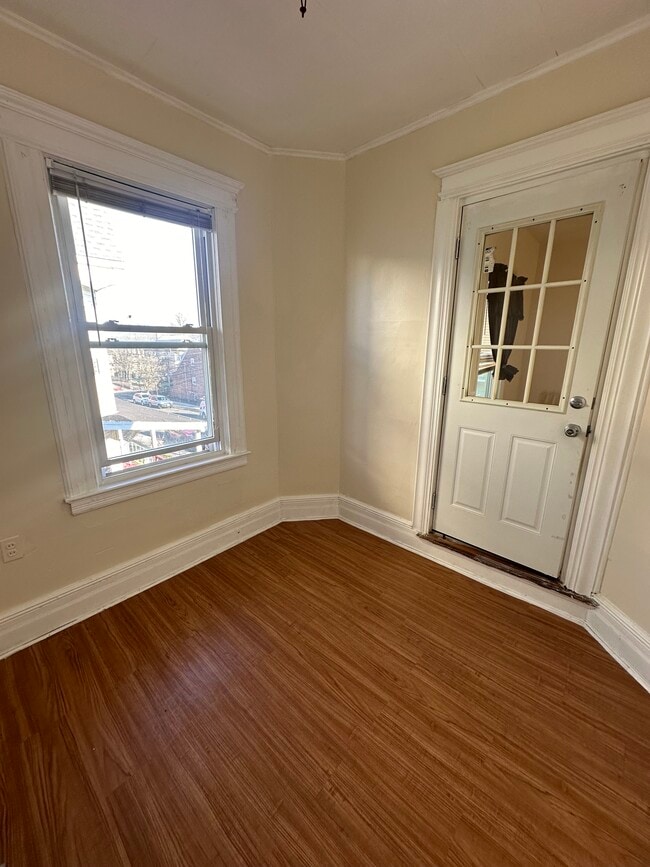 Building Photo - 18 Noll Pl