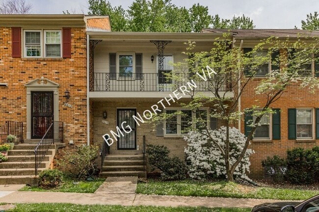 Photo - 3019 Seven Oaks Pl