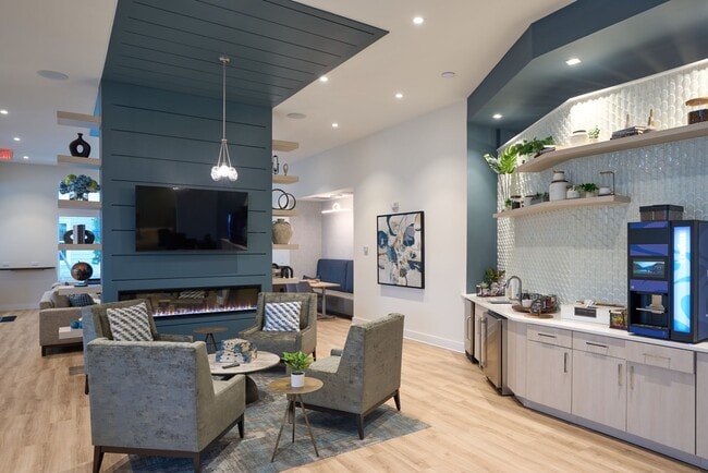 Photo - Mason Stuart