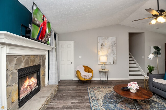 Photo - 285 Arbor Way
