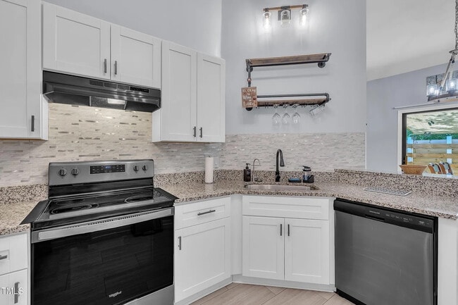 Photo - Room in House on Tall Rock Ct