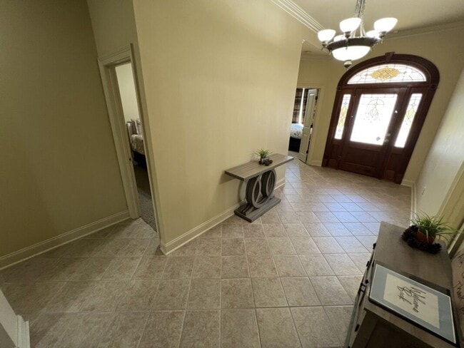 Photo - Beautifully Furnished 4-Bedroom Home in Za...