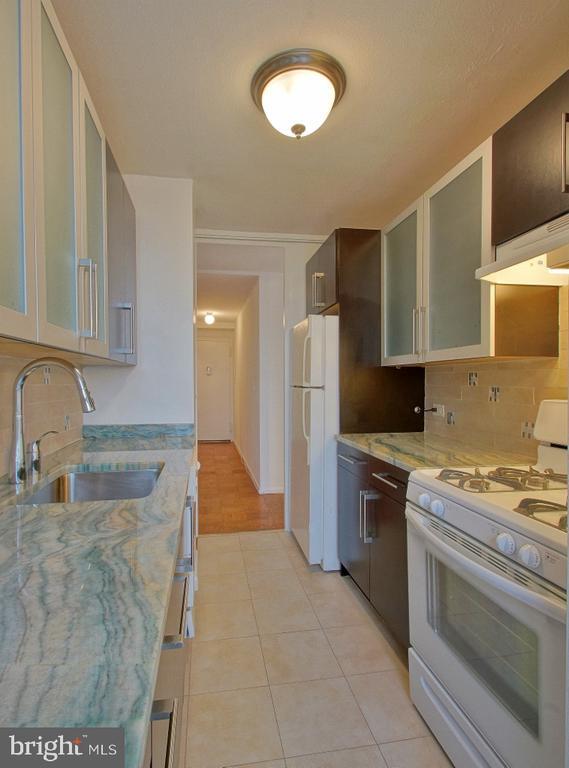 Photo - 200 Locust St Unidad 28AN