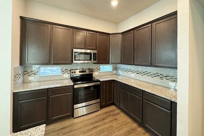 Photo - 2725 Keathley Dr