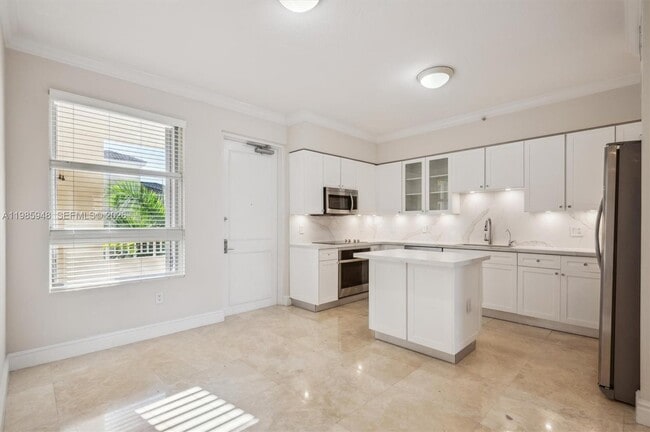 Photo - 719 Crandon Blvd Unidad PH-9