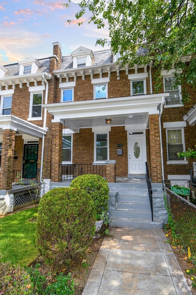 Building Photo - 4723 Georgia Ave NW Rental