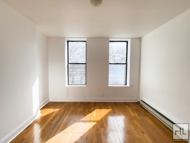 Spacious Bushwick 2-Bed 1-Bath / Maria Her... - Spacious Bushwick 2-Bed 1-Bath / Maria Her... Apartamento Unidad 2R