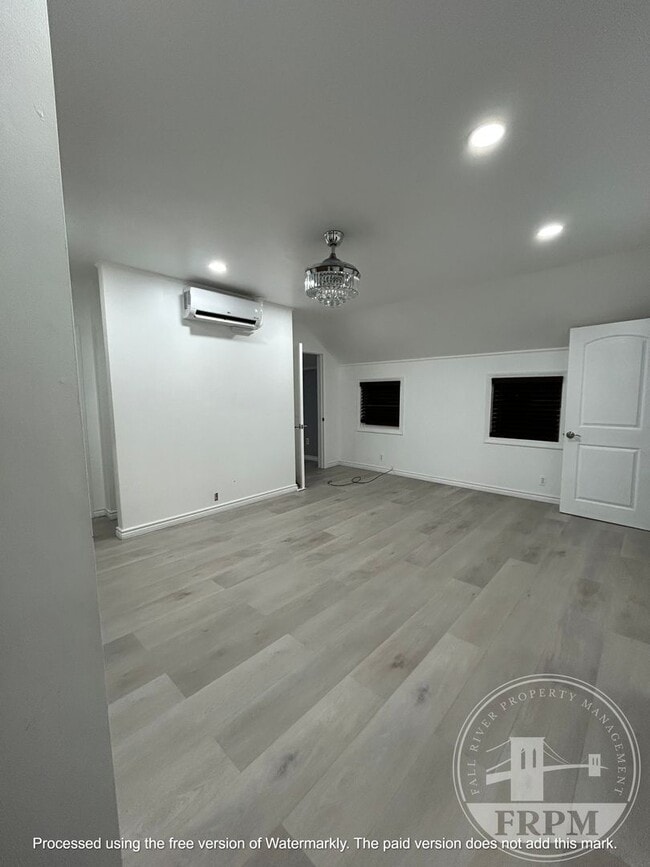 Photo - 64 Eddy St Unit 2