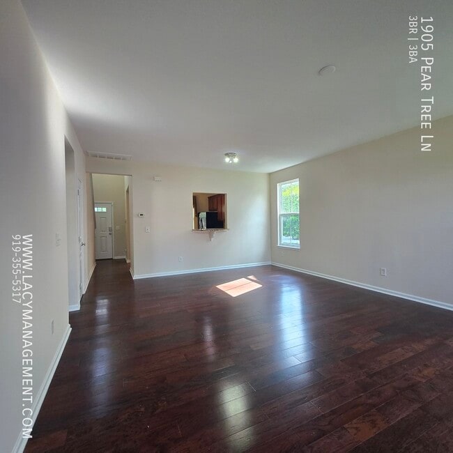 Photo - 1905 Pear Tree Ln