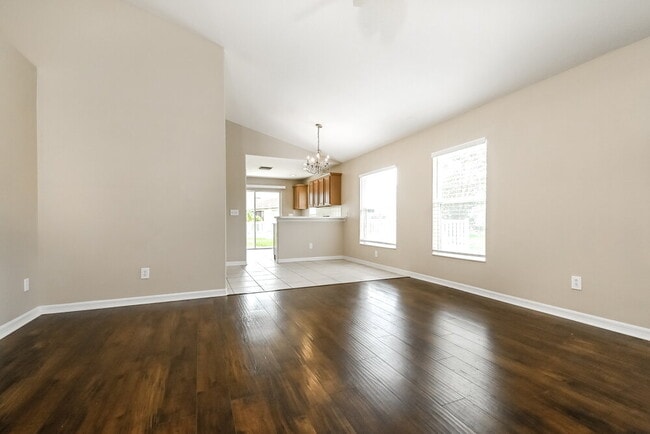 Photo - 15215 Searobbin Dr
