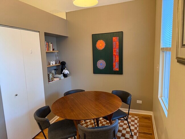 Photo - 1852 N Washtenaw Ave Unit 3