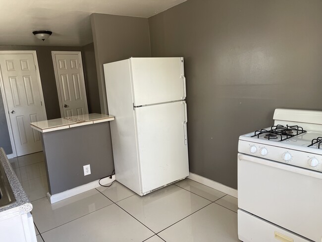Photo - 3812 Jefferson Ave Unit 3812 Jefferson (studio