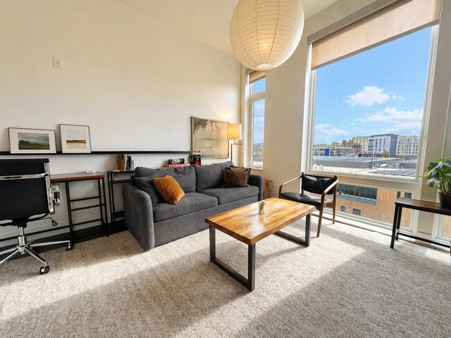 550 W Juneau Ave Unit SI ID1379002P