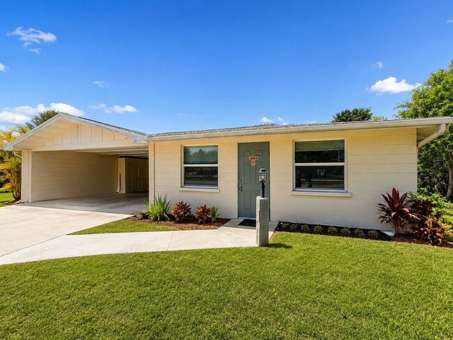 Photo - 1604 Cardinal Ln