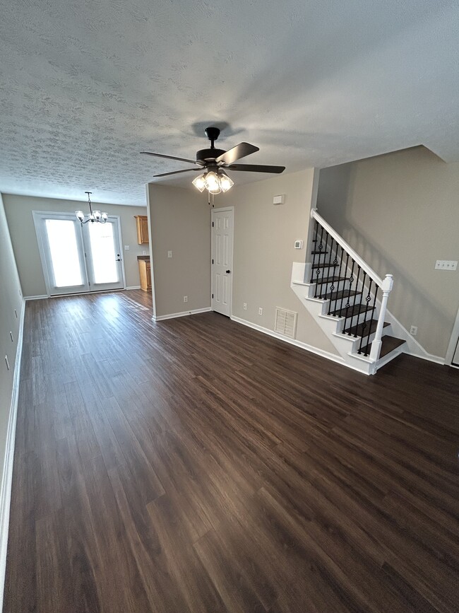 Photo - 307 Devonshire Dr Townhome