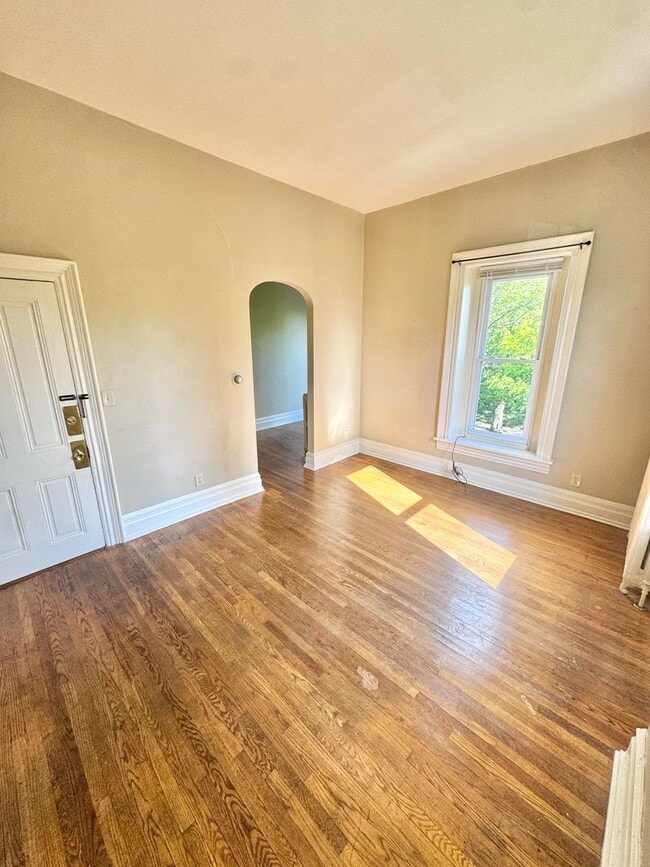 Photo - 449 Chestnut St Unidad 2nd Floor