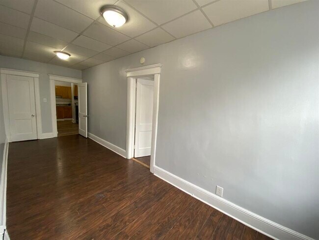 Photo - 126 W 19th St Unit 1