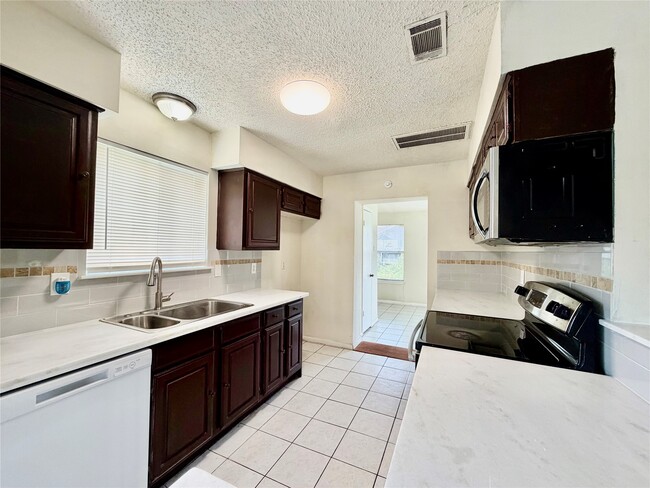 Photo - 2603 Quarry Hill Rd