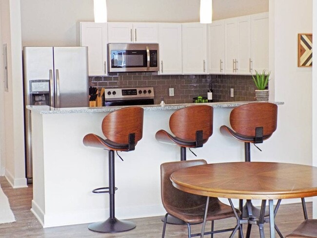 Photo - 240 State St