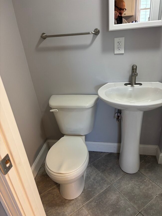 Photo - 121 School St