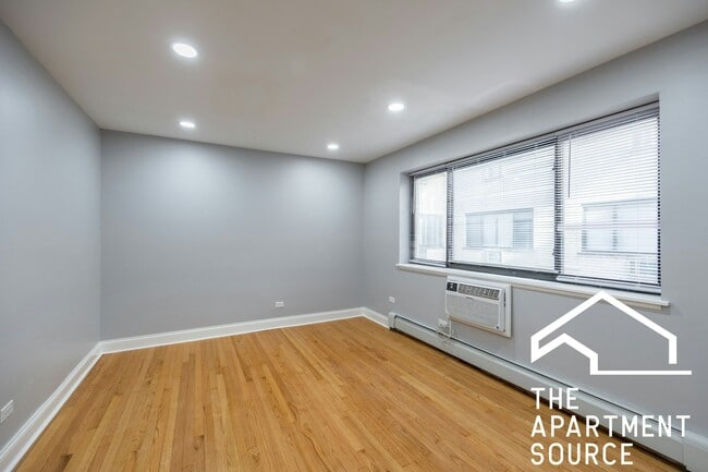 Photo - 6956 N Sheridan Rd Unidad 317