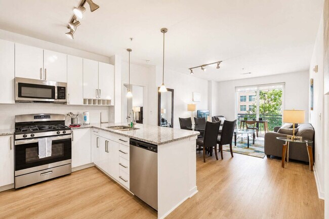 75 Tresser Blvd Unit SI FL2-ID1282211P
