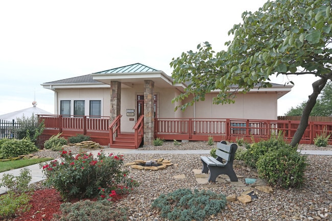 Photo - Cedar Ridge Apartments