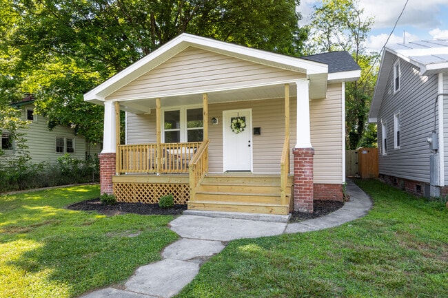 Photo - 3307 Stockton St