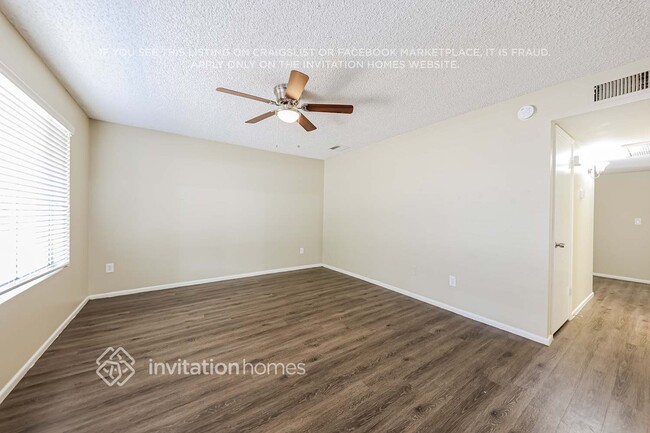 Photo - 2929 W Michelle Dr