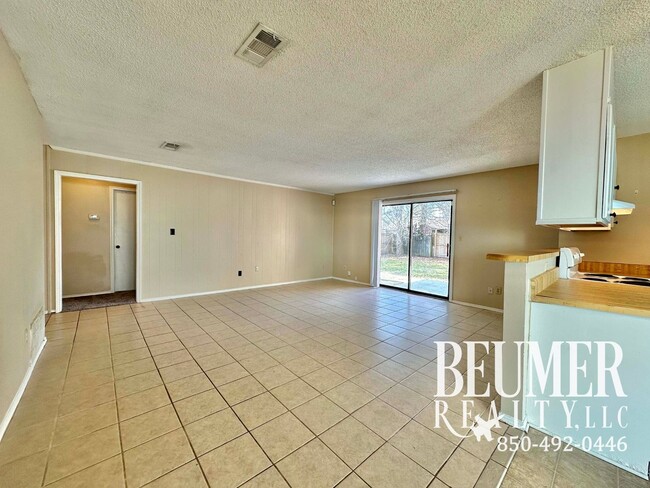 Building Photo - Charming 3 bedroom 2 bath Home for Rent