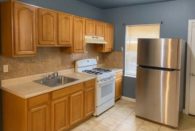 Photo - 3 Bedroom Home in Point Breeze