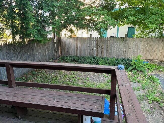 Photo - 56 Champlain St