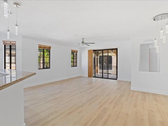 Photo - 2798 Center Ct Dr