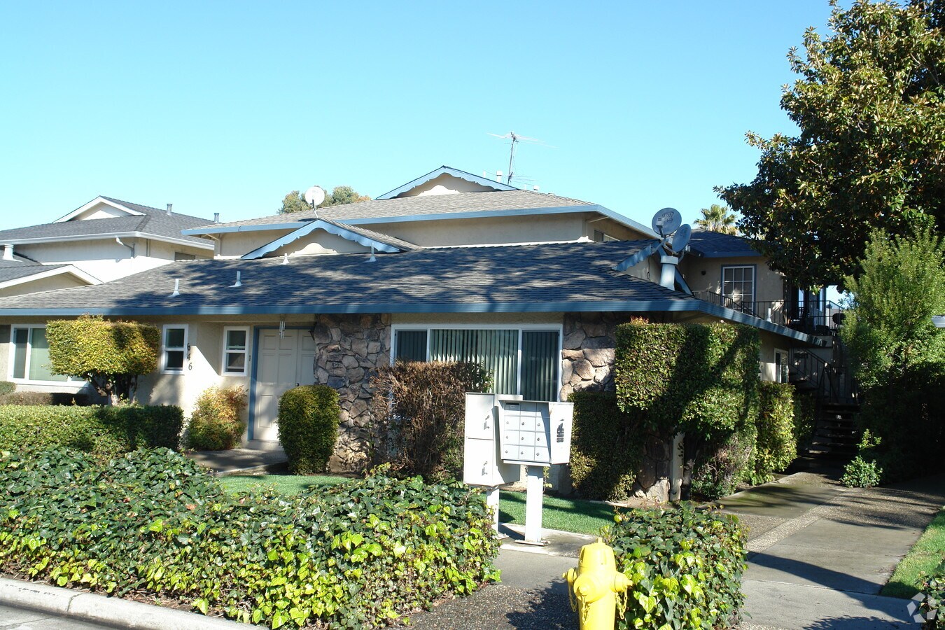 Photo - 646 Rebecca Way