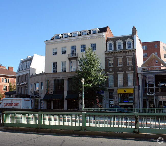 Photo - 1635 Connecticut Ave NW
