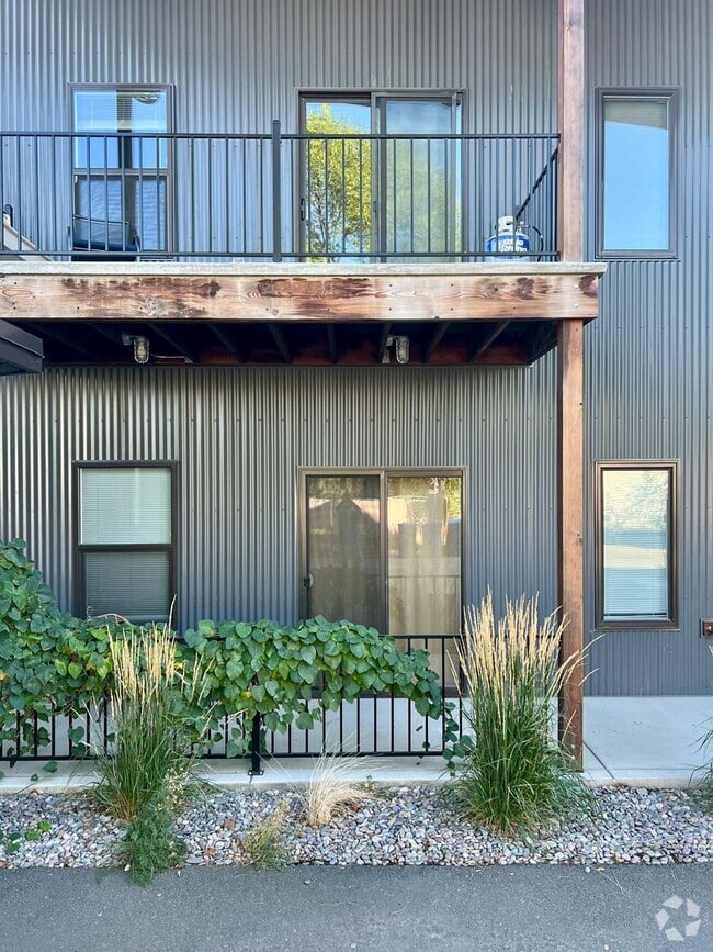 Building Photo - 1270 S Grant St Unit #100 Rental