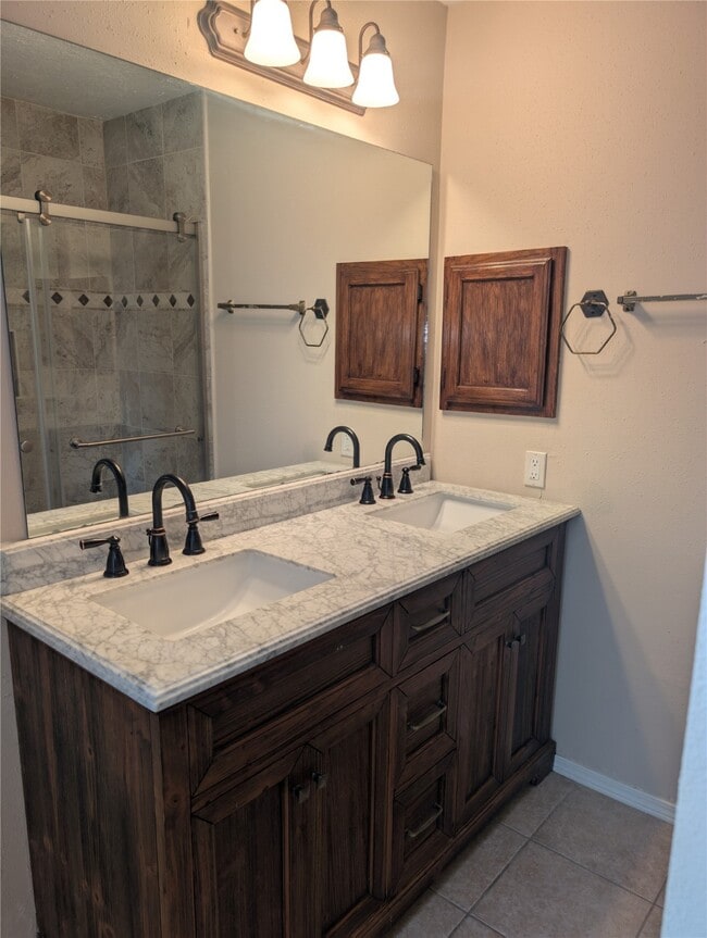 Building Photo - 5102 Fox Hollow Blvd Rental