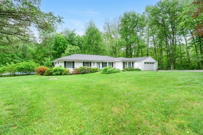 Photo - 190 Shenandoah Rd House