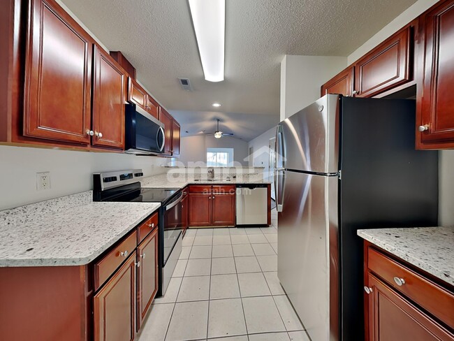 Photo - 101 Charlotte Ct