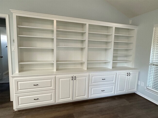 Photo - 15711 4 Leaf Dr