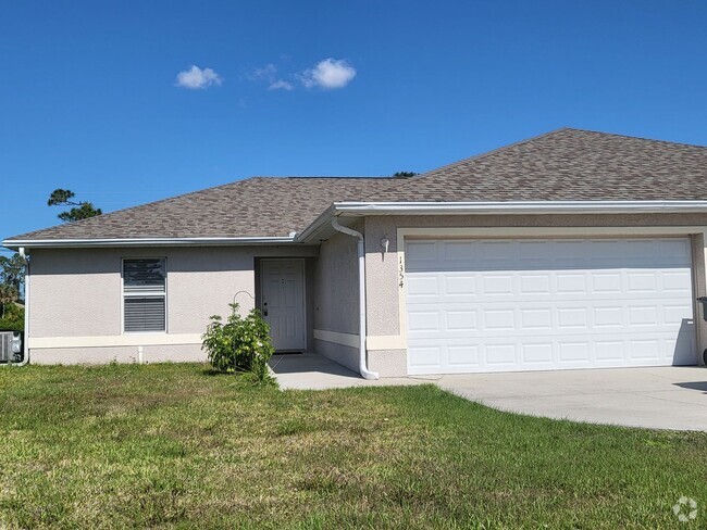 Building Photo - WOODHAVEN ESTATES / NORTH PORT / ONLY $ 17... Rental