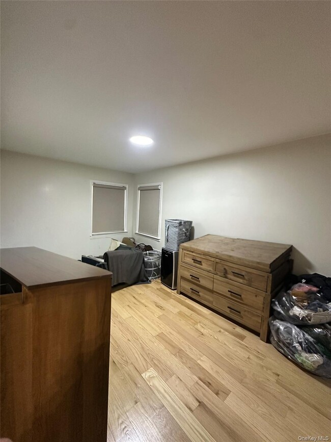 Photo - 101-44 98th St