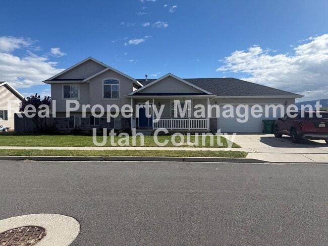 Photo - Lehi Home Plenty of parking