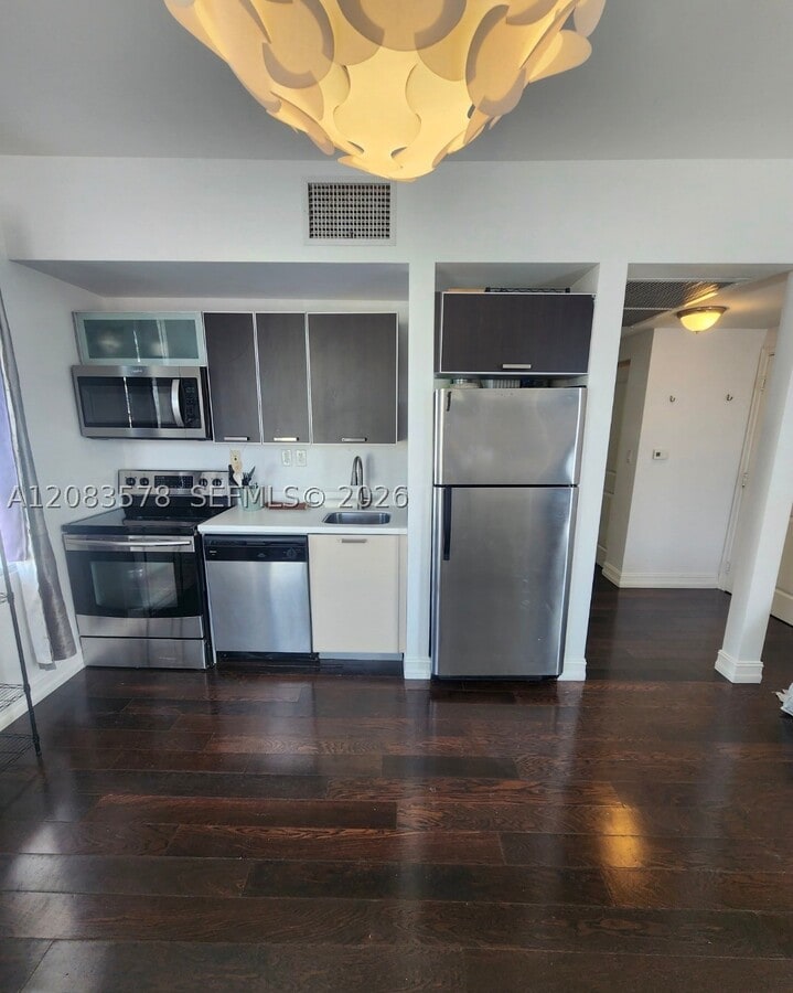 Photo - 621 11th St Unit 201