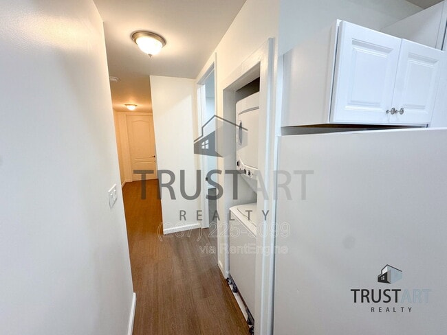 Photo - 910 N 41st St Unit 1