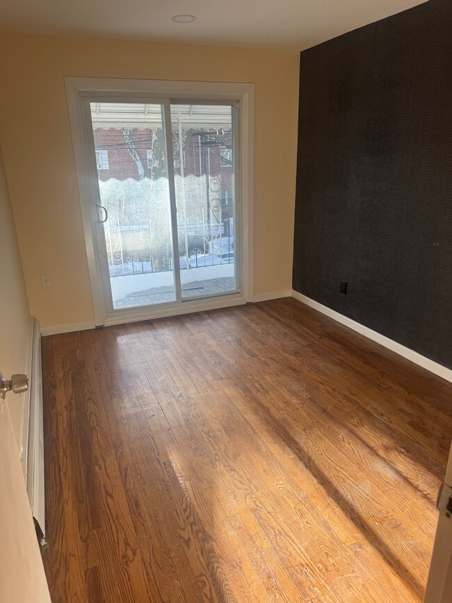 Photo - Brooklyn 1 Unit 2