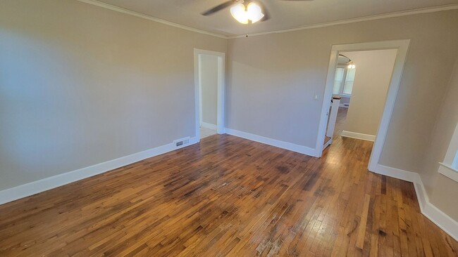 Photo - 3 Bed, 1.5 Bath Home Available in Greenville